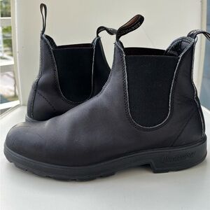 Blundstone 500 Womens Chelsea Boots - Black/black size 9 women’s